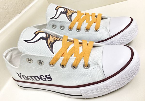 Women's Minnesota Vikings Repeat Print Low Top Sneakers 005